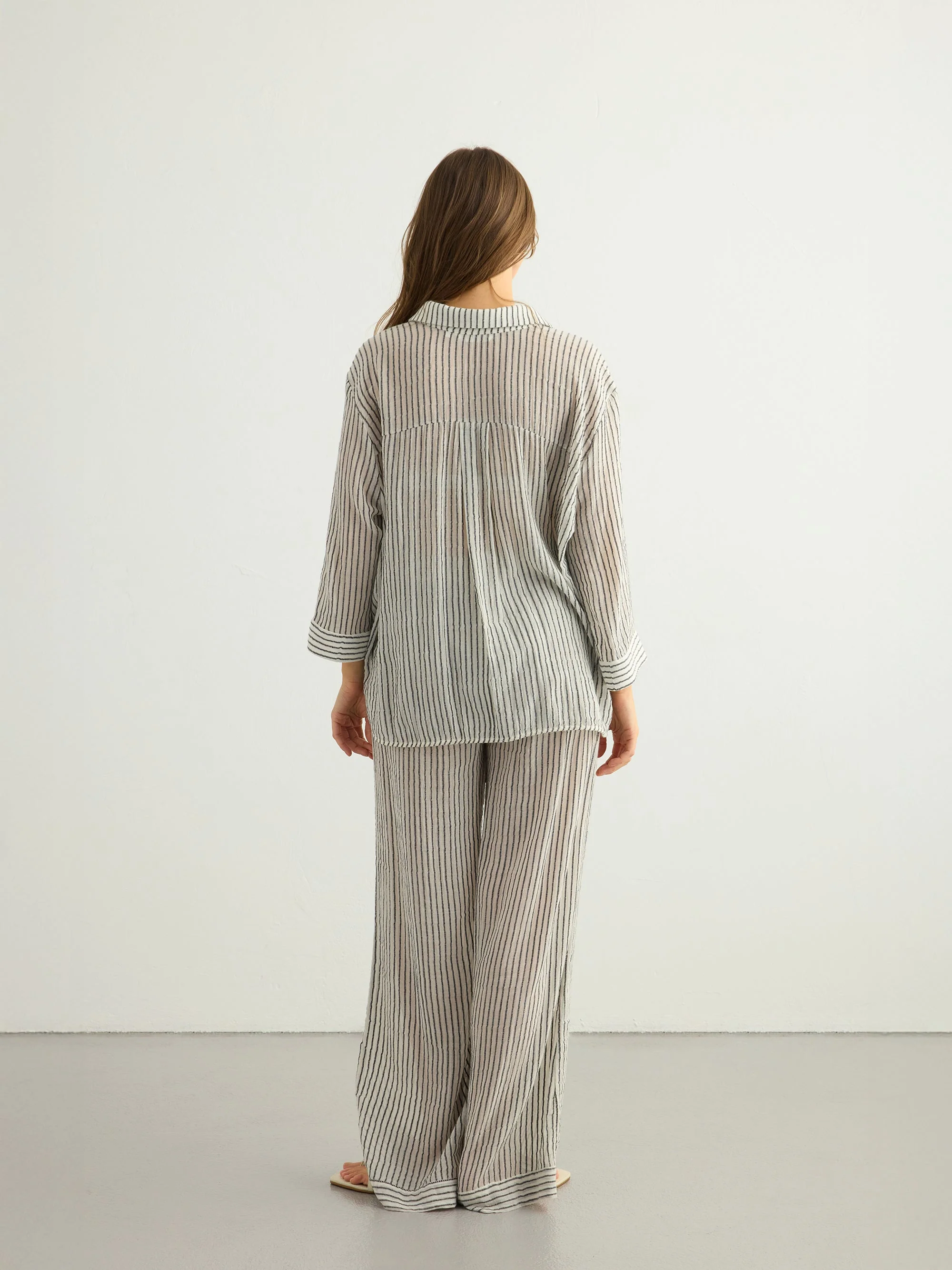 Voyage Set (Black Stripes) - Image 10