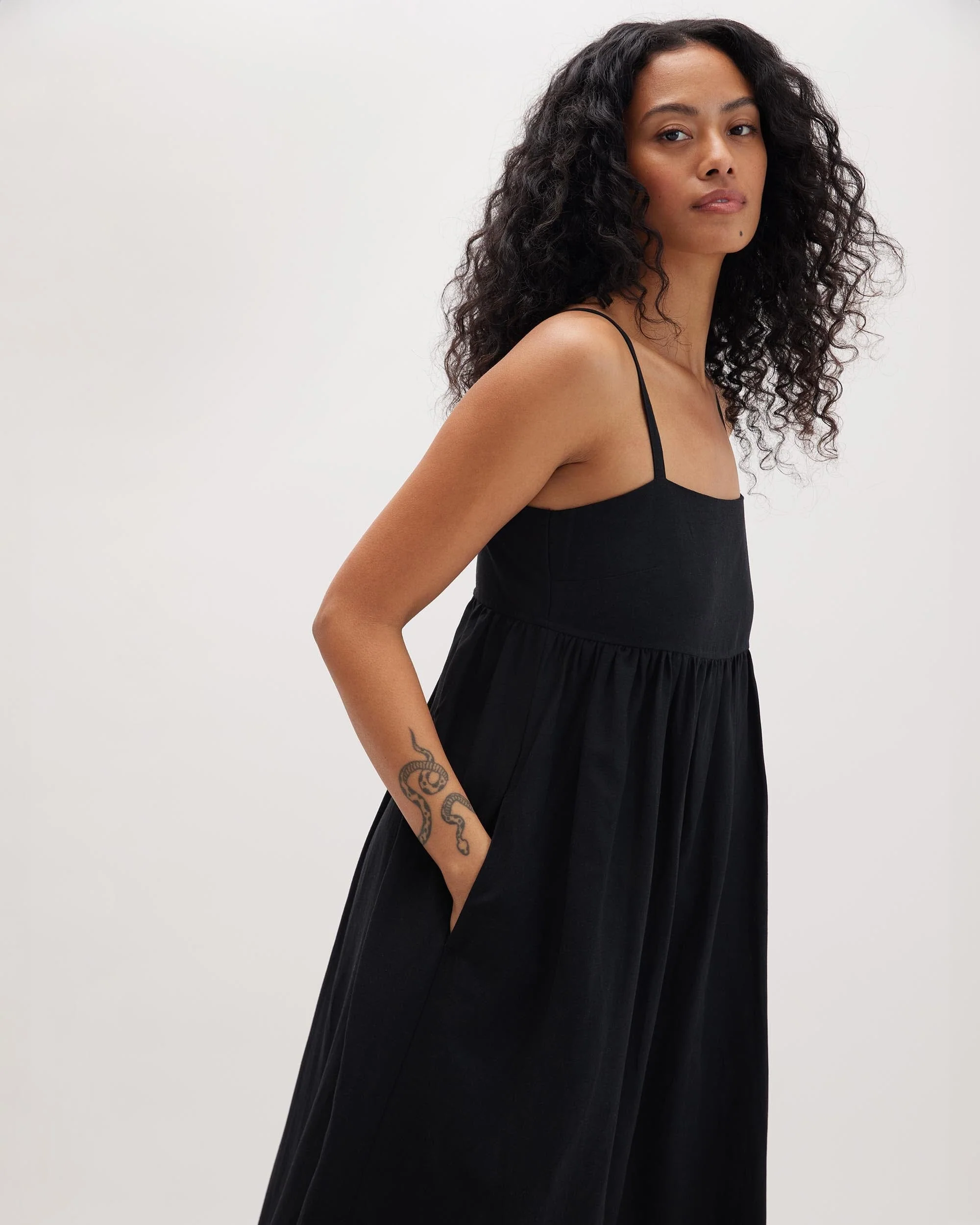 Womens Linen Maxi Dress - Rayon Linen Woven - Black - Image 4