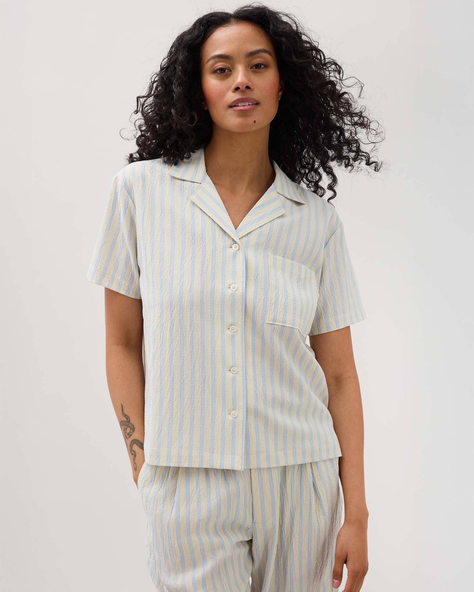 Womens Palermo Short Sleeve Camp Shirt - Poly Seer Sucker Stripe - Vanilla Blue Stripe - Image 2